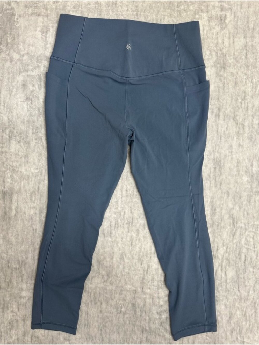 Athleta Salutation Slash 7/8 Tight Leggings